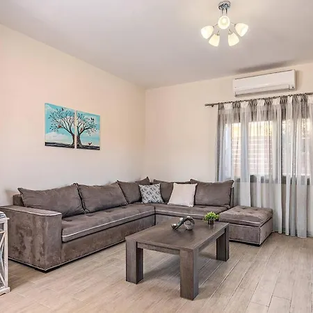 Two Side By Side With 2 Privates Pools * Roúpai